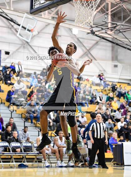 Thumbnail 2 in St. Thomas More vs Montverde CBD (Metro Classic) photogallery.