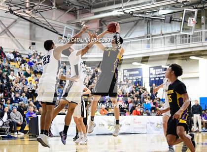 Thumbnail 3 in St. Thomas More vs Montverde CBD (Metro Classic) photogallery.