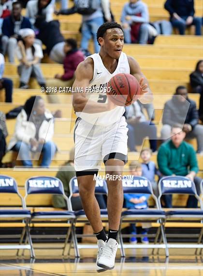 Thumbnail 2 in St. Thomas More vs Montverde CBD (Metro Classic) photogallery.