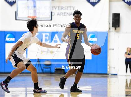 Thumbnail 2 in St. Thomas More vs Montverde CBD (Metro Classic) photogallery.