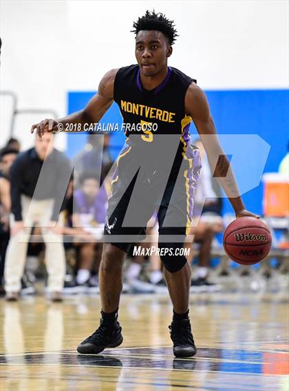 Thumbnail 2 in St. Thomas More vs Montverde CBD (Metro Classic) photogallery.
