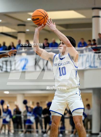 Thumbnail 2 in Baylor @ McCallie photogallery.