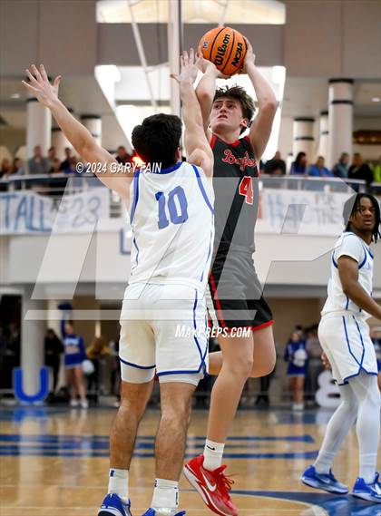 Thumbnail 2 in Baylor @ McCallie photogallery.