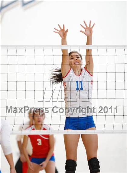 Thumbnail 2 in Cherry Creek vs. Doherty (Class 5A Region B Playoff) photogallery.
