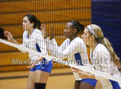 Thumbnail 3 in Cherry Creek vs. Doherty (Class 5A Region B Playoff) photogallery.