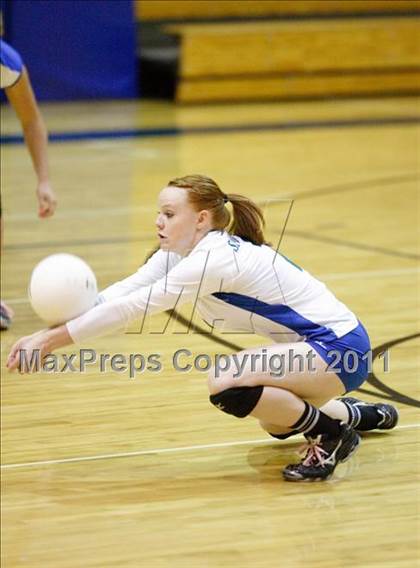 Thumbnail 2 in Cherry Creek vs. Doherty (Class 5A Region B Playoff) photogallery.