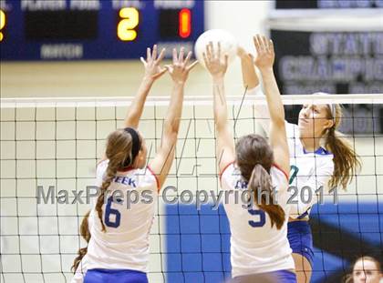 Thumbnail 3 in Cherry Creek vs. Doherty (Class 5A Region B Playoff) photogallery.