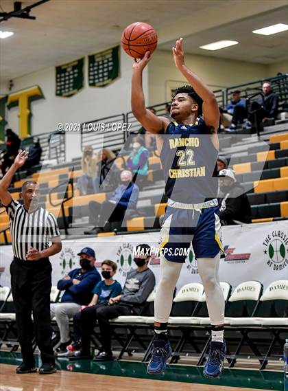 Thumbnail 2 in Rancho Christian vs. St. Bernard (The Classic at Damien) photogallery.