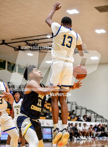 Thumbnail 3 in Rancho Christian vs. St. Bernard (The Classic at Damien) photogallery.