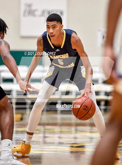 Thumbnail 1 in Rancho Christian vs. St. Bernard (The Classic at Damien) photogallery.