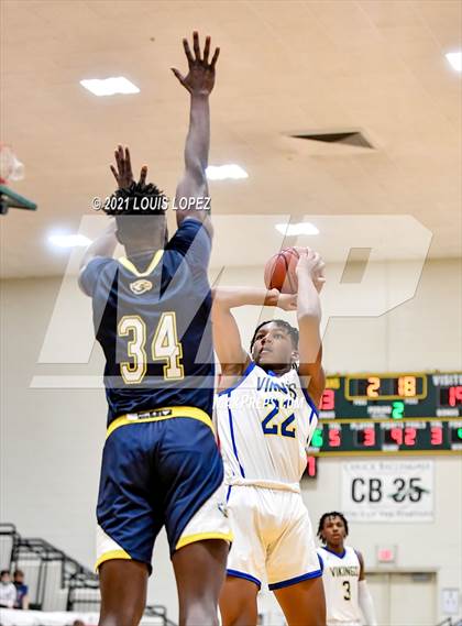 Thumbnail 1 in Rancho Christian vs. St. Bernard (The Classic at Damien) photogallery.
