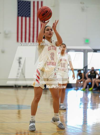 Thumbnail 1 in Salpointe Catholic vs. Seton Catholic (AIA 4A Final) photogallery.