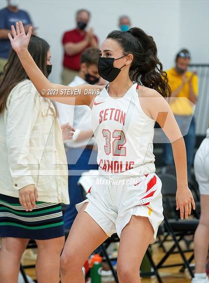 Thumbnail 3 in Salpointe Catholic vs. Seton Catholic (AIA 4A Final) photogallery.