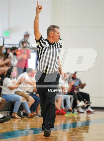 Thumbnail 2 in Salpointe Catholic vs. Seton Catholic (AIA 4A Final) photogallery.