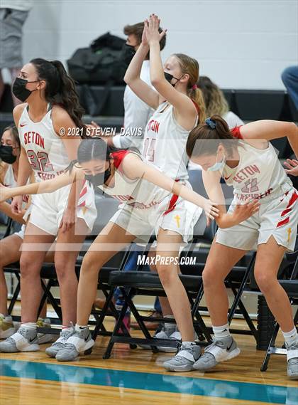 Thumbnail 3 in Salpointe Catholic vs. Seton Catholic (AIA 4A Final) photogallery.