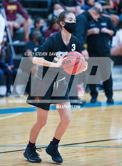 Thumbnail 2 in Salpointe Catholic vs. Seton Catholic (AIA 4A Final) photogallery.