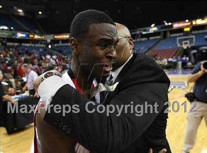 Thumbnail 3 in Price vs. Salesian (CIF State D5 Final) photogallery.
