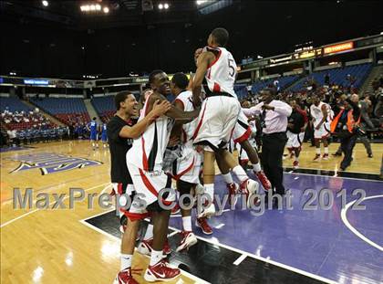 Thumbnail 2 in Price vs. Salesian (CIF State D5 Final) photogallery.