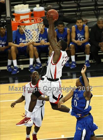 Thumbnail 3 in Price vs. Salesian (CIF State D5 Final) photogallery.