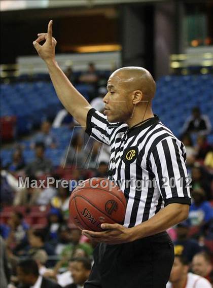Thumbnail 1 in Price vs. Salesian (CIF State D5 Final) photogallery.