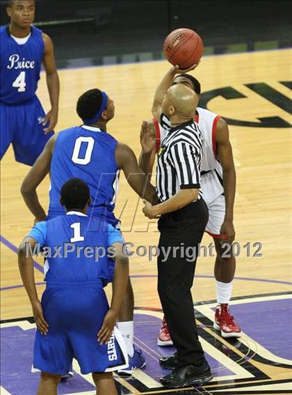 Thumbnail 2 in Price vs. Salesian (CIF State D5 Final) photogallery.