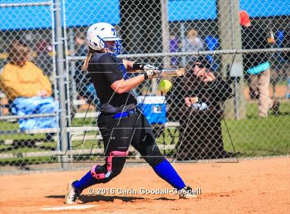 Thumbnail 2 in Havelock vs. Triton photogallery.
