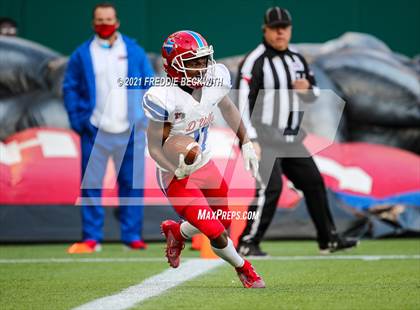 Thumbnail 3 in Southlake Carroll vs. Duncanville (UIL Class 6A D1 State Semifinal) photogallery.