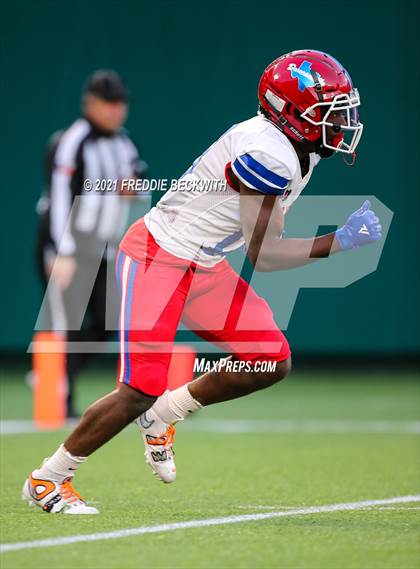 Thumbnail 3 in Southlake Carroll vs. Duncanville (UIL Class 6A D1 State Semifinal) photogallery.