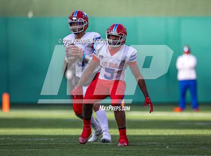 Thumbnail 2 in Southlake Carroll vs. Duncanville (UIL Class 6A D1 State Semifinal) photogallery.