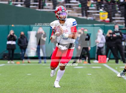 Thumbnail 1 in Southlake Carroll vs. Duncanville (UIL Class 6A D1 State Semifinal) photogallery.