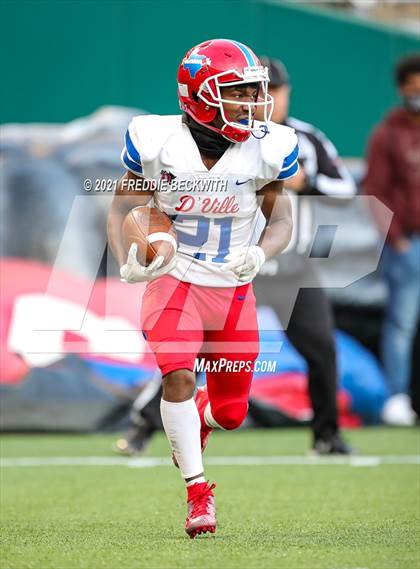 Thumbnail 2 in Southlake Carroll vs. Duncanville (UIL Class 6A D1 State Semifinal) photogallery.