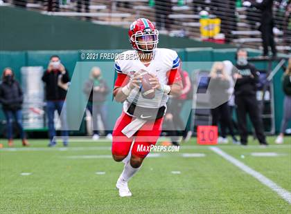 Thumbnail 2 in Southlake Carroll vs. Duncanville (UIL Class 6A D1 State Semifinal) photogallery.
