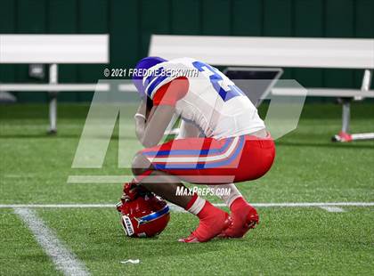 Thumbnail 1 in Southlake Carroll vs. Duncanville (UIL Class 6A D1 State Semifinal) photogallery.