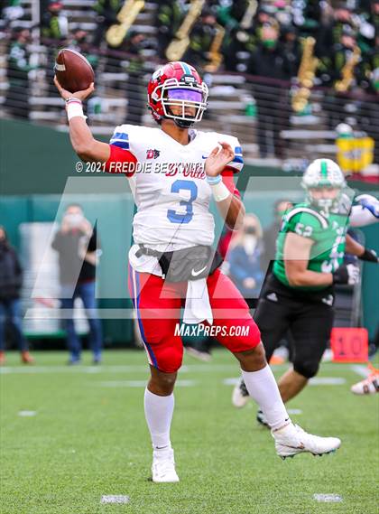 Thumbnail 2 in Southlake Carroll vs. Duncanville (UIL Class 6A D1 State Semifinal) photogallery.