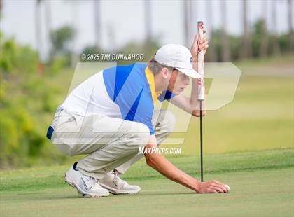 Thumbnail 3 in UIL Region IV 5A Boys Golf Final (Round 1) photogallery.