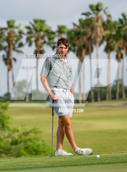 Thumbnail 1 in UIL Region IV 5A Boys Golf Final (Round 1) photogallery.