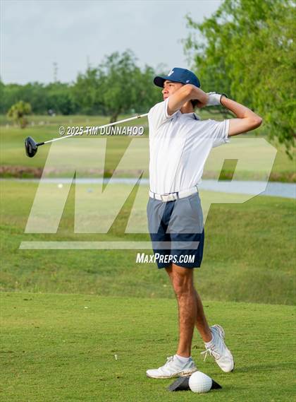 Thumbnail 2 in UIL Region IV 5A Boys Golf Final (Round 1) photogallery.