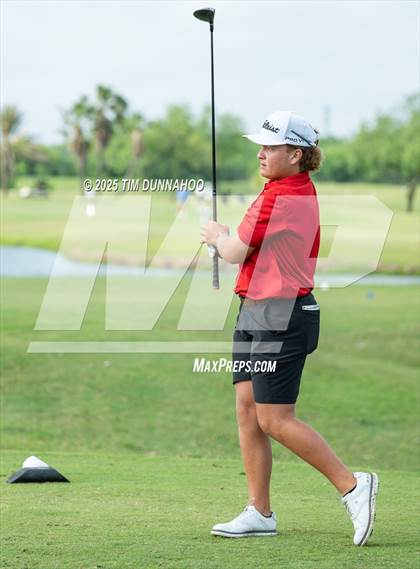 Thumbnail 3 in UIL Region IV 5A Boys Golf Final (Round 1) photogallery.