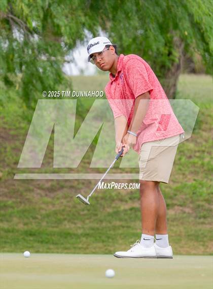 Thumbnail 1 in UIL Region IV 5A Boys Golf Final (Round 1) photogallery.