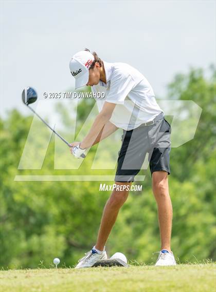Thumbnail 2 in UIL Region IV 5A Boys Golf Final (Round 1) photogallery.