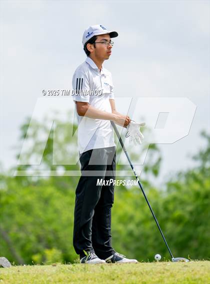 Thumbnail 3 in UIL Region IV 5A Boys Golf Final (Round 1) photogallery.