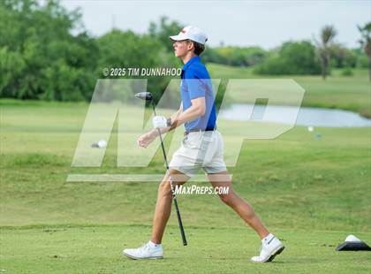 Thumbnail 3 in UIL Region IV 5A Boys Golf Final (Round 1) photogallery.