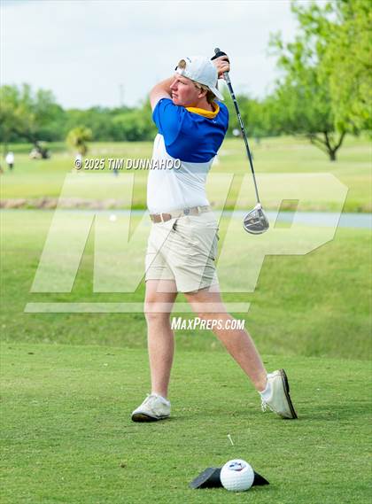 Thumbnail 2 in UIL Region IV 5A Boys Golf Final (Round 1) photogallery.