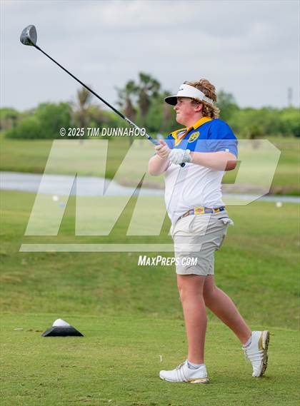 Thumbnail 2 in UIL Region IV 5A Boys Golf Final (Round 1) photogallery.