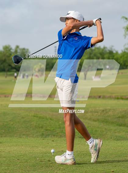 Thumbnail 1 in UIL Region IV 5A Boys Golf Final (Round 1) photogallery.