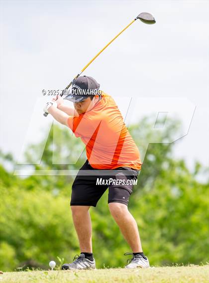 Thumbnail 2 in UIL Region IV 5A Boys Golf Final (Round 1) photogallery.
