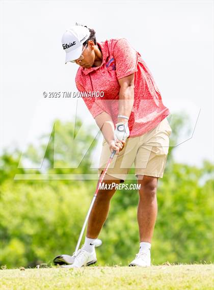 Thumbnail 2 in UIL Region IV 5A Boys Golf Final (Round 1) photogallery.