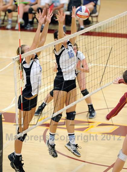 Thumbnail 1 in Villa Park @ Esperanza photogallery.