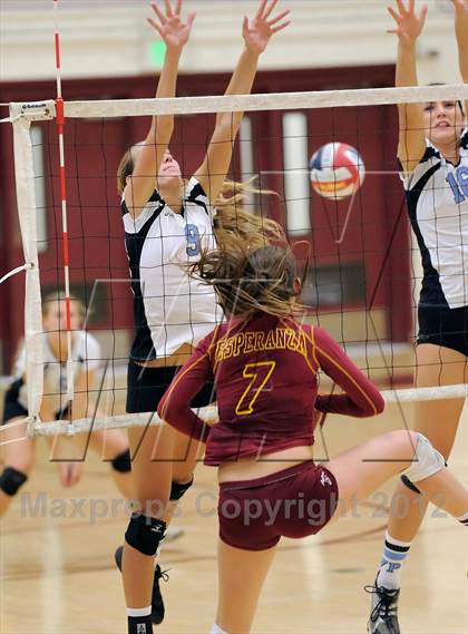 Thumbnail 1 in Villa Park @ Esperanza photogallery.
