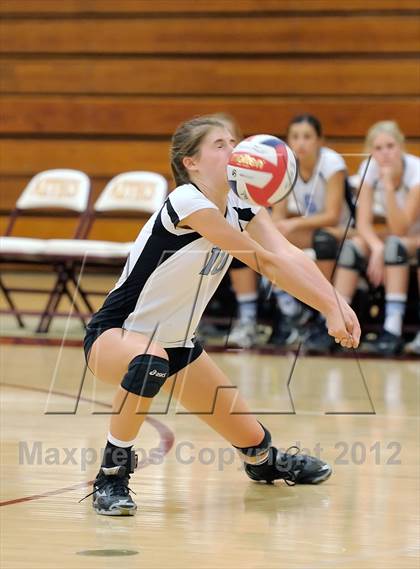 Thumbnail 1 in Villa Park @ Esperanza photogallery.